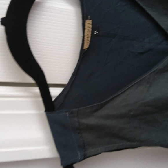 💥Nwot💥ROZAE NICHOLS Embroidered V-neck Top - Picture 3 of 4